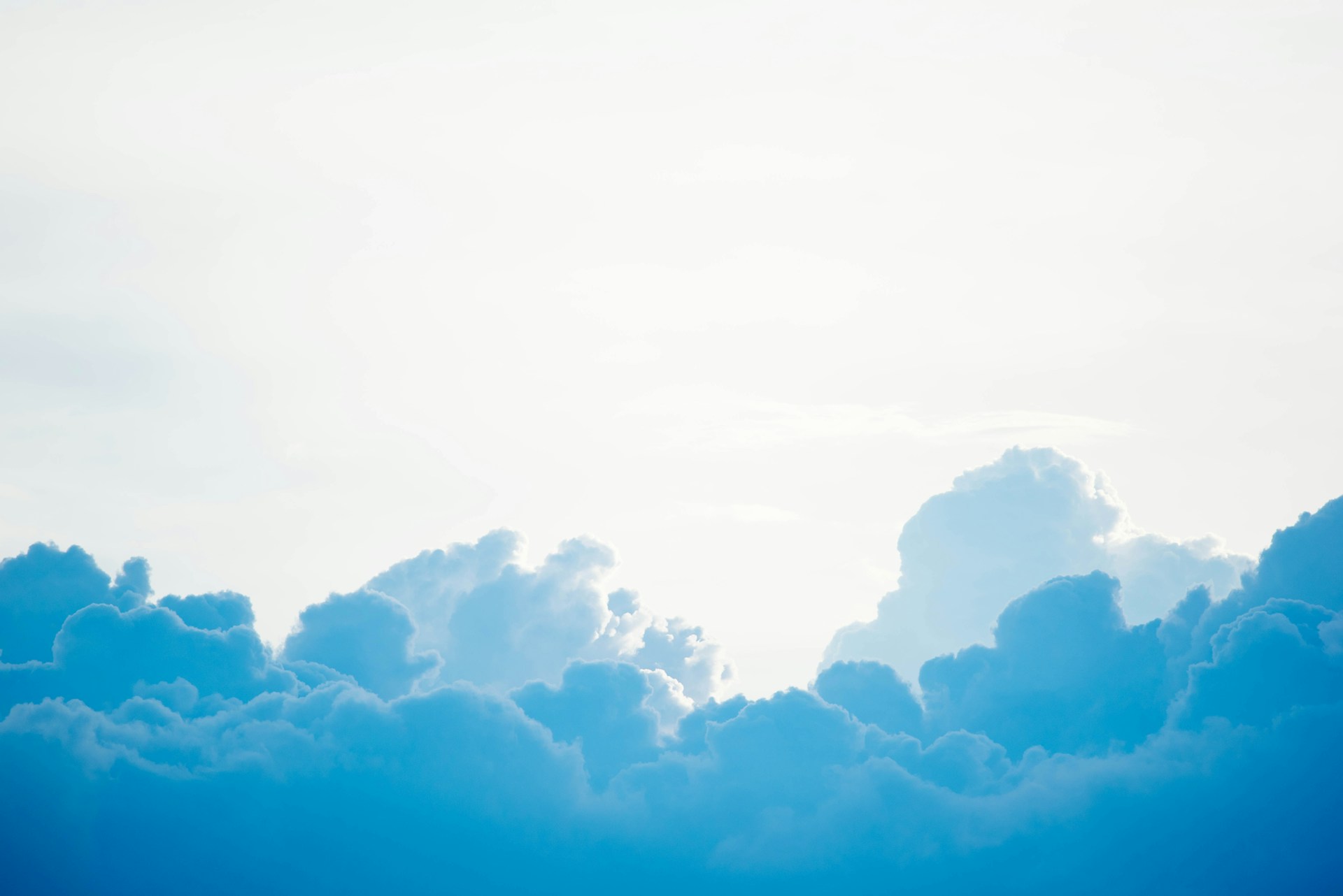 Six Advantages of Cloud Computing and Real World Examples